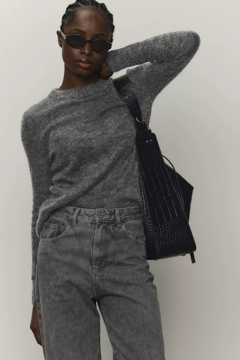 Polished Top with an Effortless Classic Look