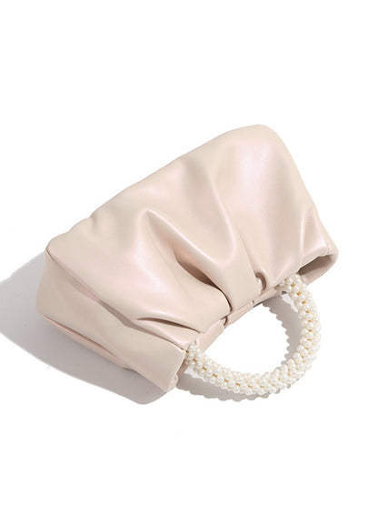 Well Tailored Bag with a Graceful Silhouette