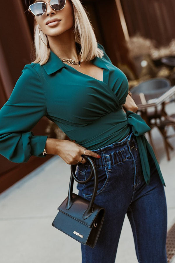 Well Tailored Blouse with a Graceful Silhouette