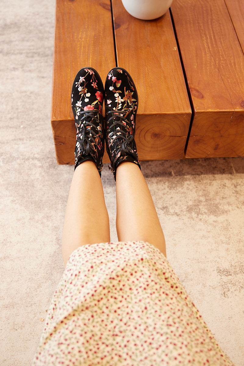 Gracefully Styled Boots for Any Occasion