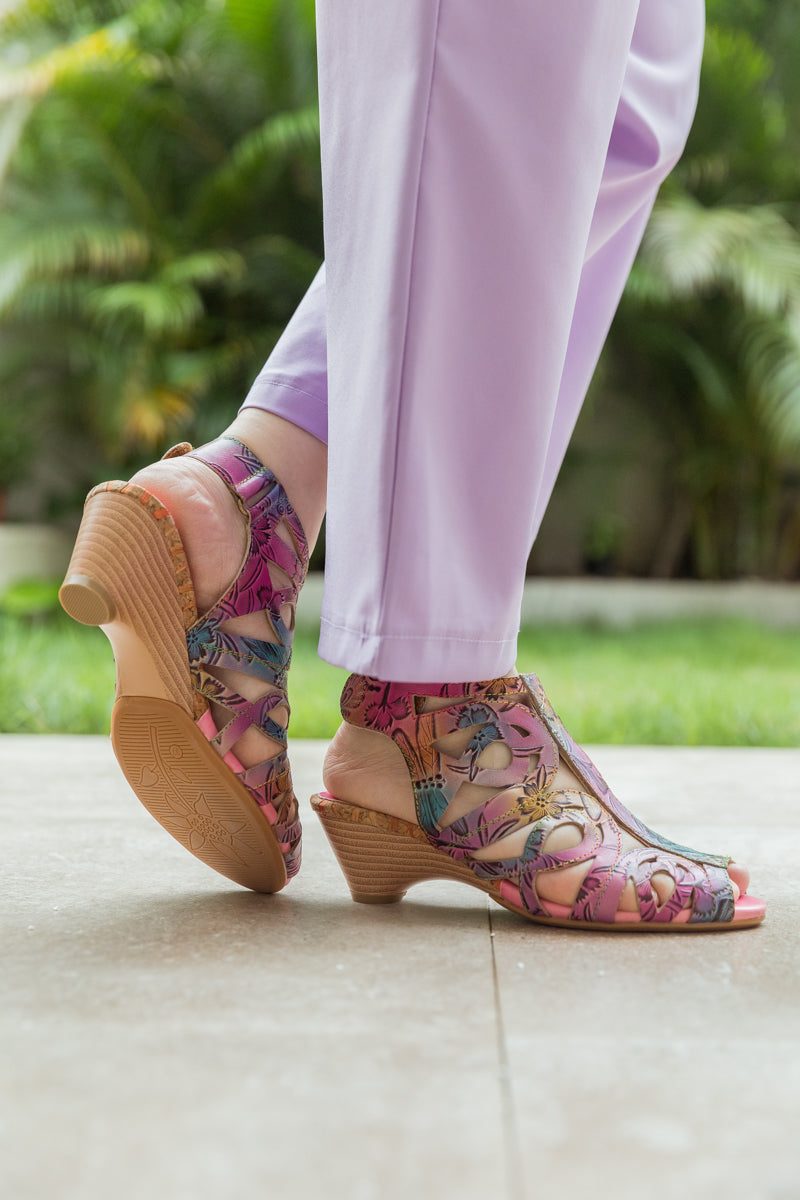 Gracefully Styled Garment for Any Occasion
