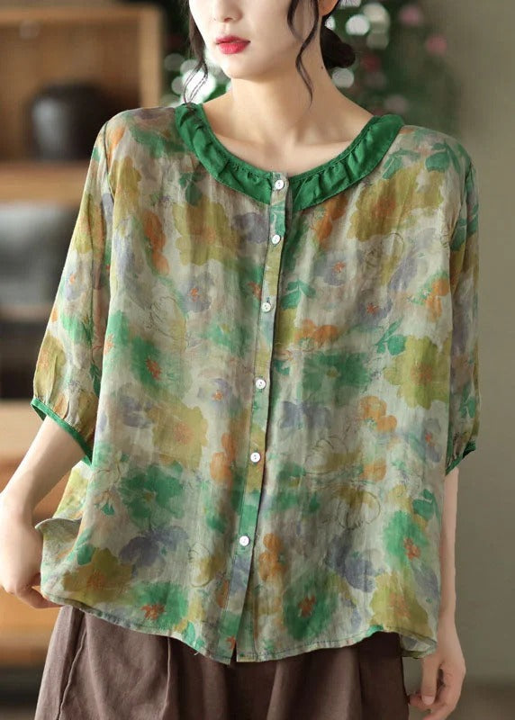 Beautifully Crafted Blouse in a Classic Style