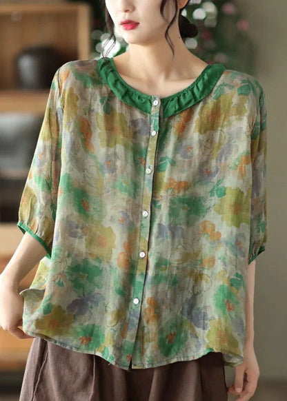 Beautifully Crafted Blouse in a Classic Style