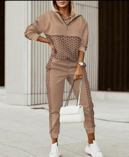 Effortlessly Elegant Garment with a Timeless Design