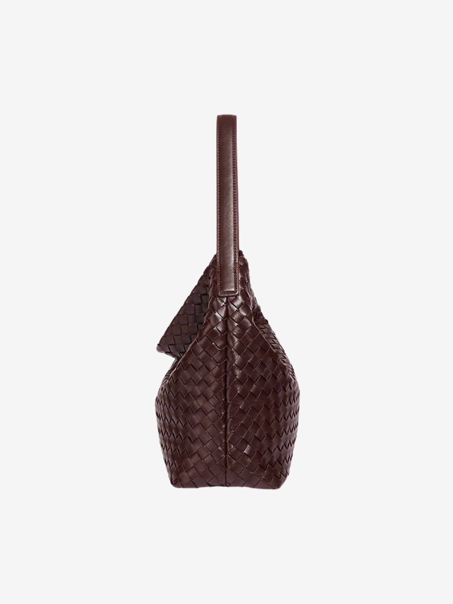 Beautifully Finished Bag in a Timeless Design