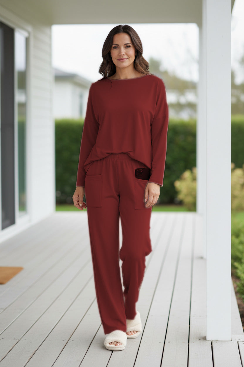 Well Tailored Pullover with a Graceful Silhouette
