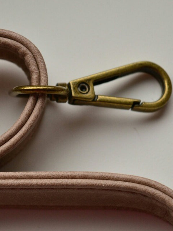 Beautifully Finished Bag in a Timeless Design