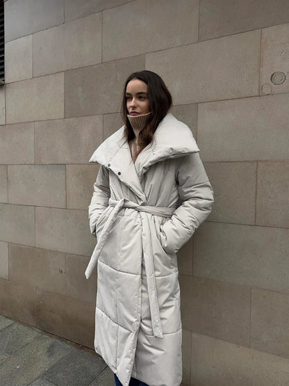 Elegantly Styled Coat for Everyday Wear