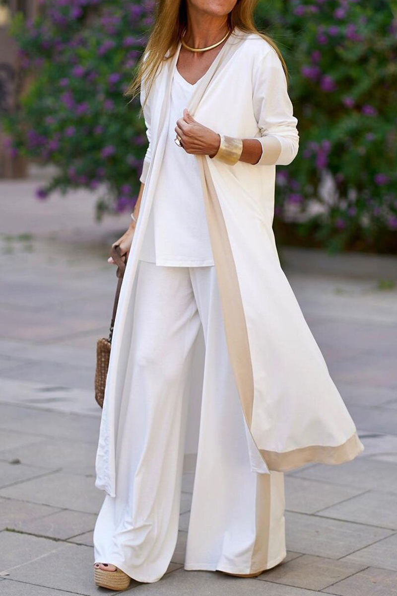 Effortlessly Elegant Garment with a Timeless Design