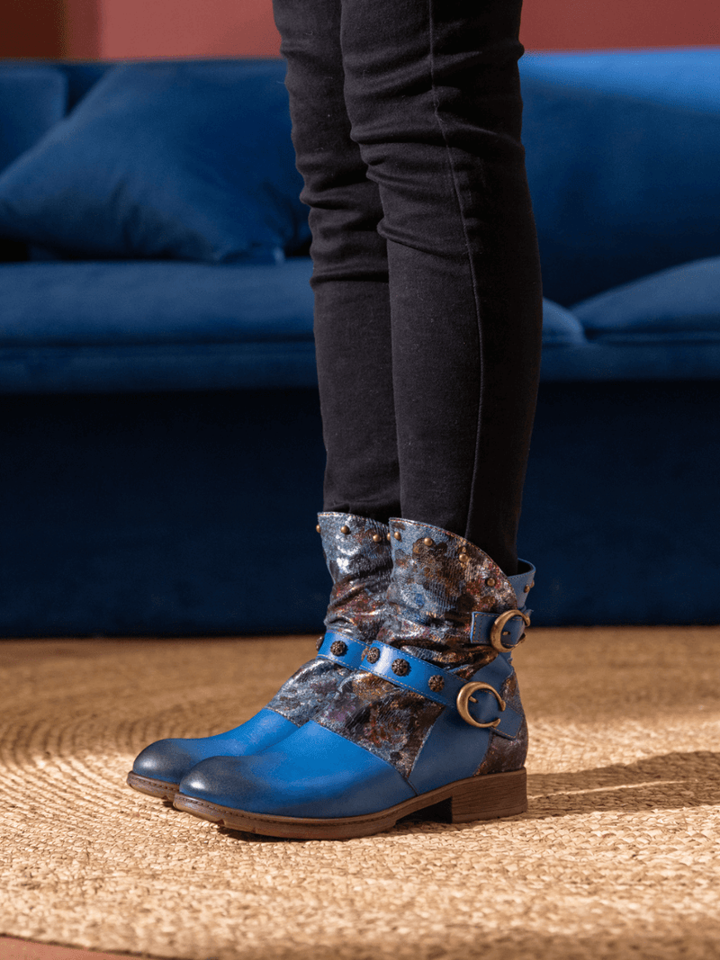Classic Vintage Boots with a Flattering Fit