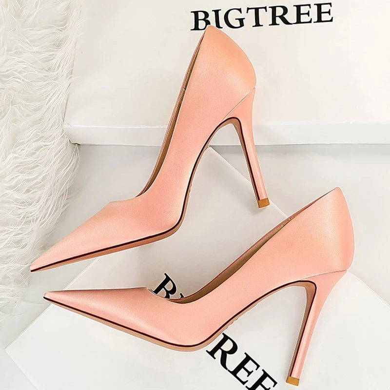 Vintage Inspired Heels with a Contemporary Edge