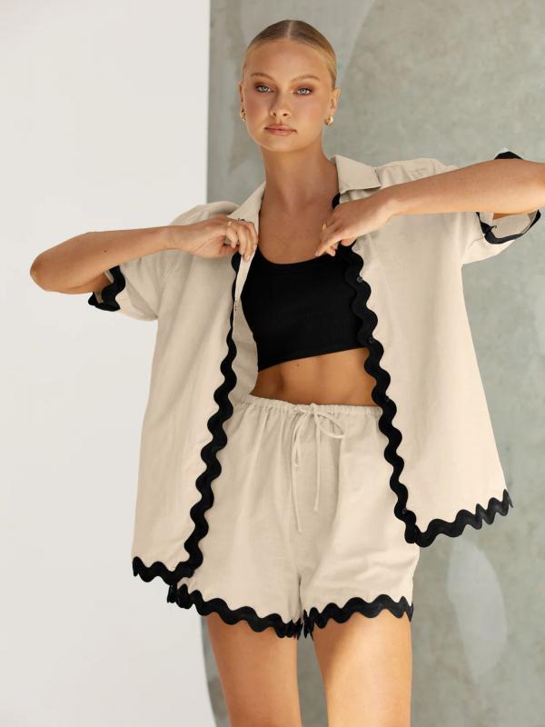 Effortlessly Elegant Shirt with a Timeless Design