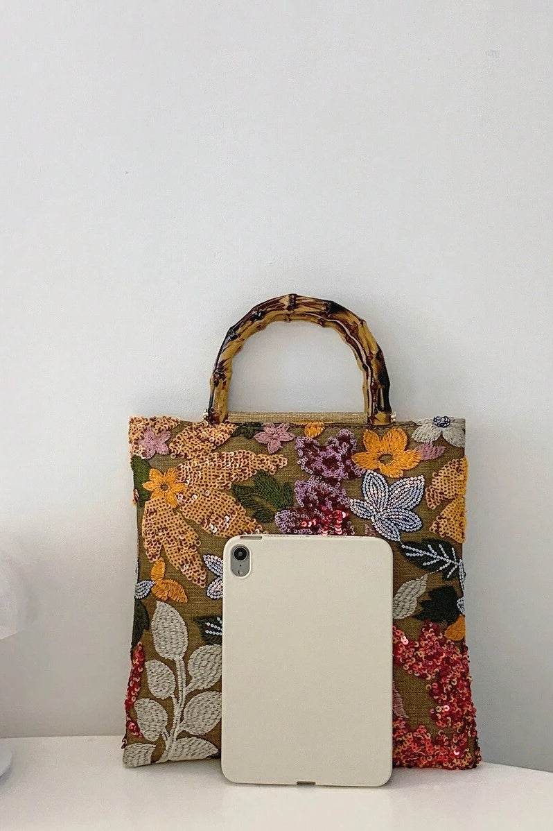 Effortlessly Elegant Bag with a Timeless Design