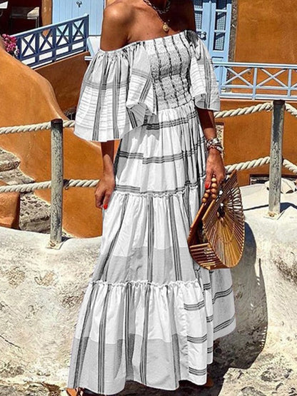 Classic Vintage Dress with a Flattering Fit