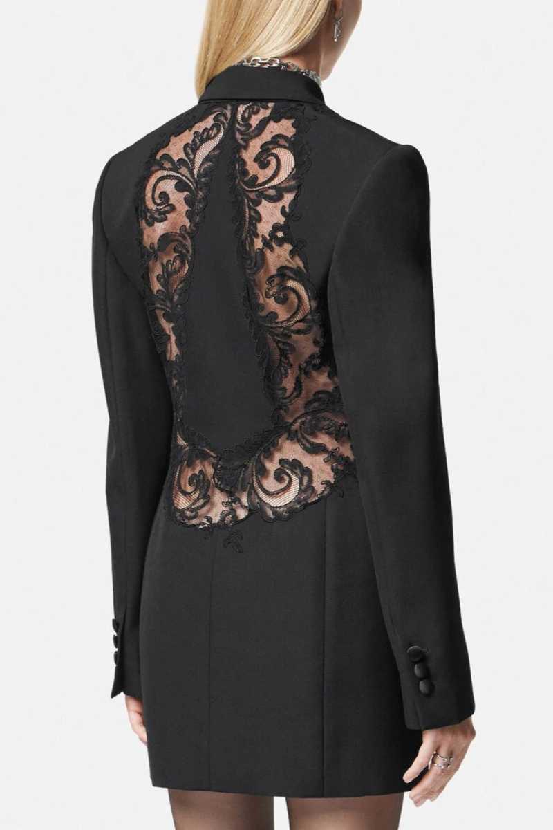 Sophisticated Dress with a Clean Classic Look