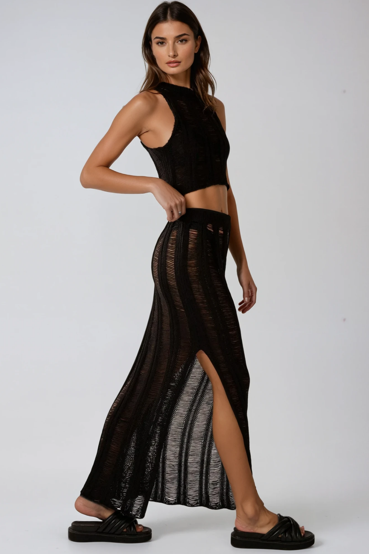 Effortlessly Elegant Garment with a Timeless Design