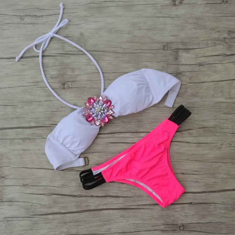 Well Tailored Bikini with a Graceful Silhouette