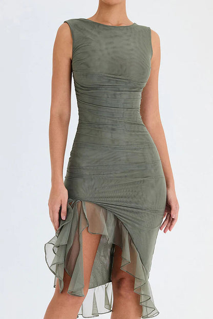 Sophisticated Garment with a Clean Classic Look