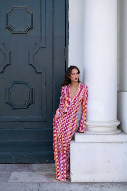 Classic Vintage Dress with a Flattering Fit