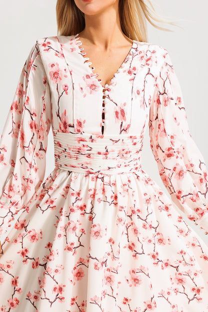 Sophisticated Dress with a Clean Classic Look