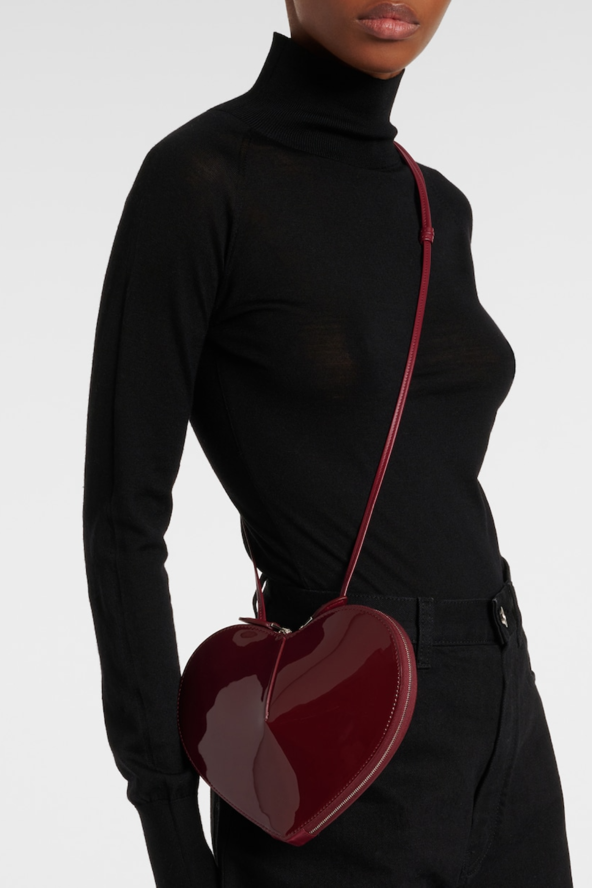 Effortlessly Elegant Bag with a Timeless Design