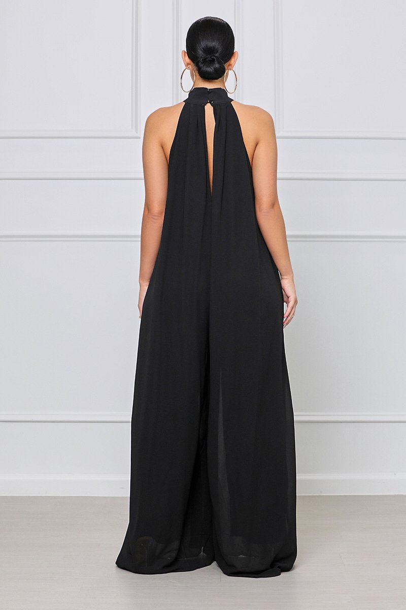 Gracefully Styled Garment for Any Occasion