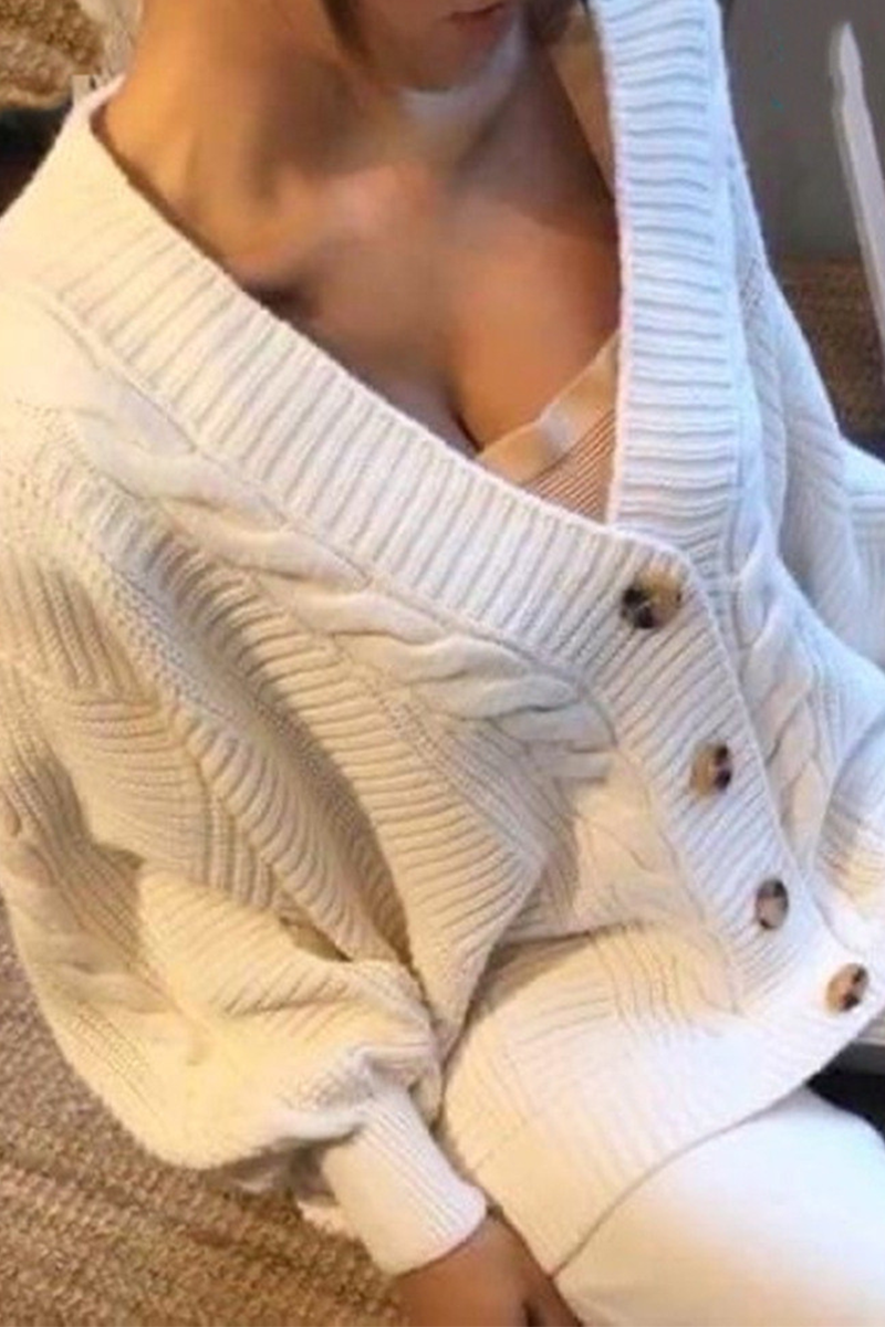 Gracefully Styled Garment for Any Occasion