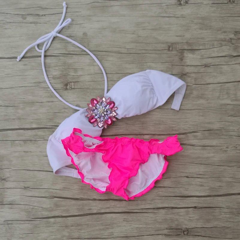 Well Tailored Bikini with a Graceful Silhouette