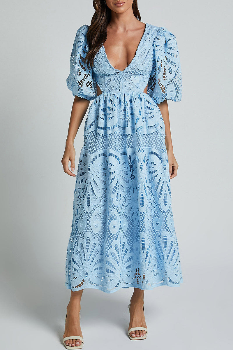 Beautifully Finished Dress in a Timeless Design