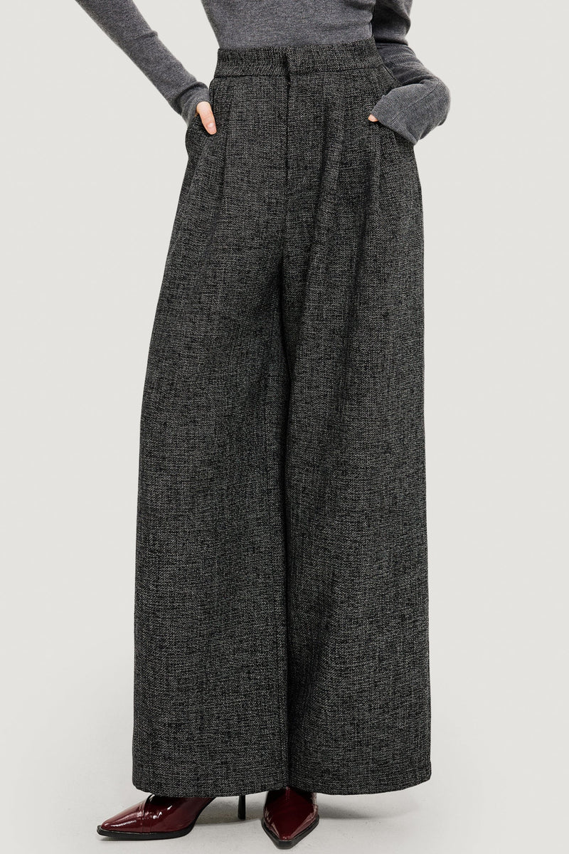 Gracefully Styled Trousers for Any Occasion