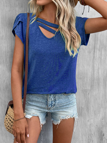 Effortlessly Elegant T-Shirt with a Timeless Design
