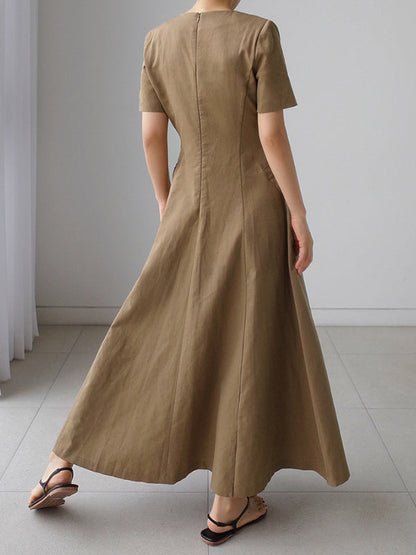 Beautifully Crafted Dress in a Classic Style