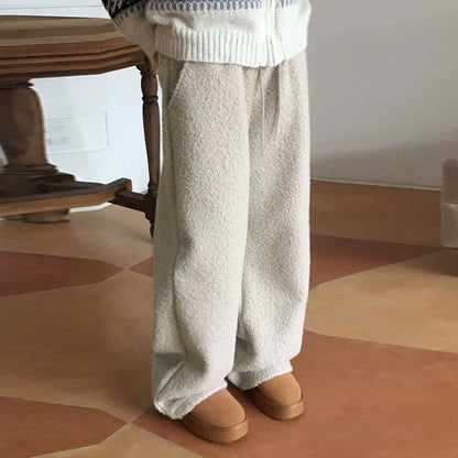 Elegantly Styled Pants for Everyday Wear