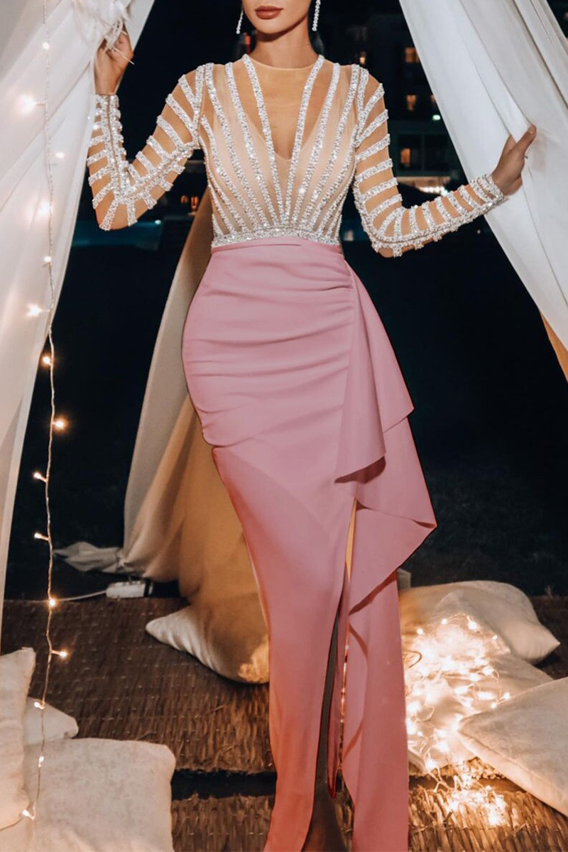 Gracefully Styled Dress for Any Occasion