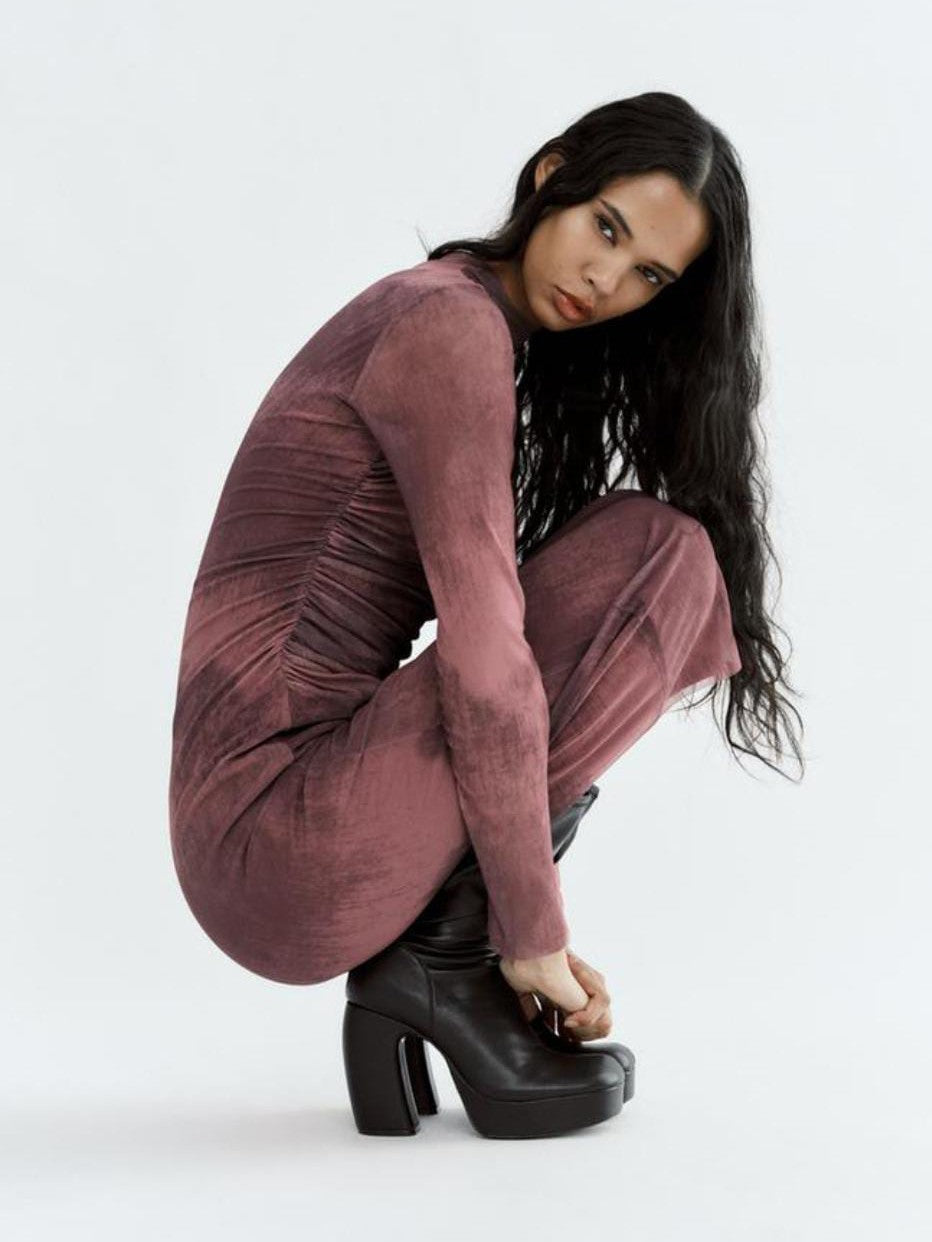 Well Tailored Dress with a Graceful Silhouette