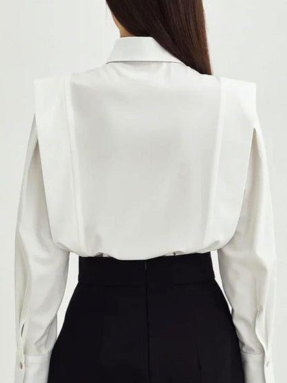 Well Tailored Blouse with a Graceful Silhouette