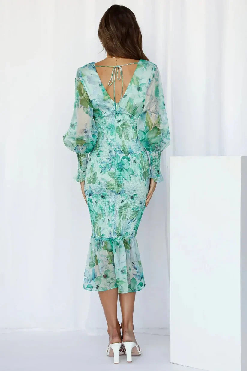 Classic Vintage & Enduringly Stylish Dress