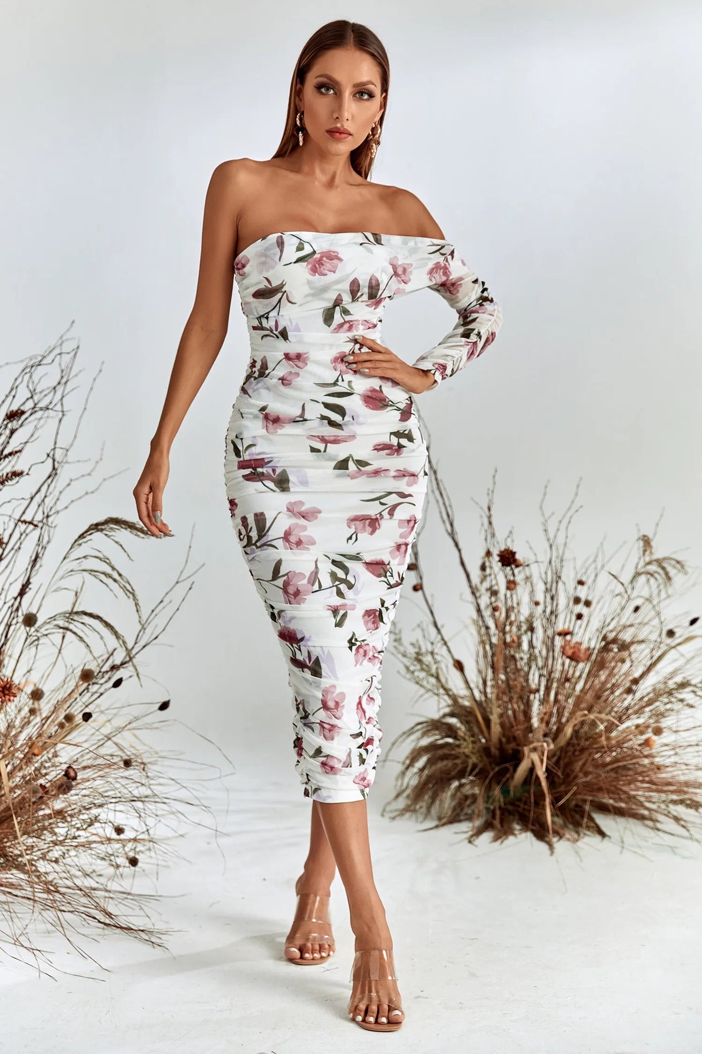 Beautifully Crafted Dress in a Classic Style