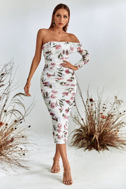 Beautifully Crafted Dress in a Classic Style