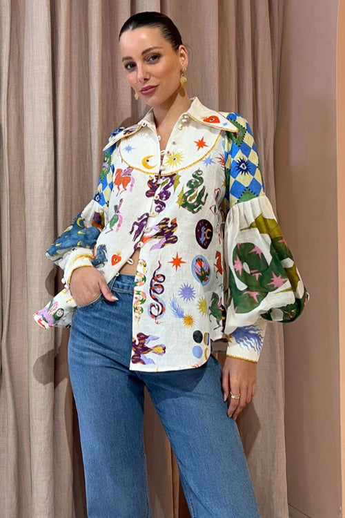 Well Tailored Top with a Graceful Silhouette