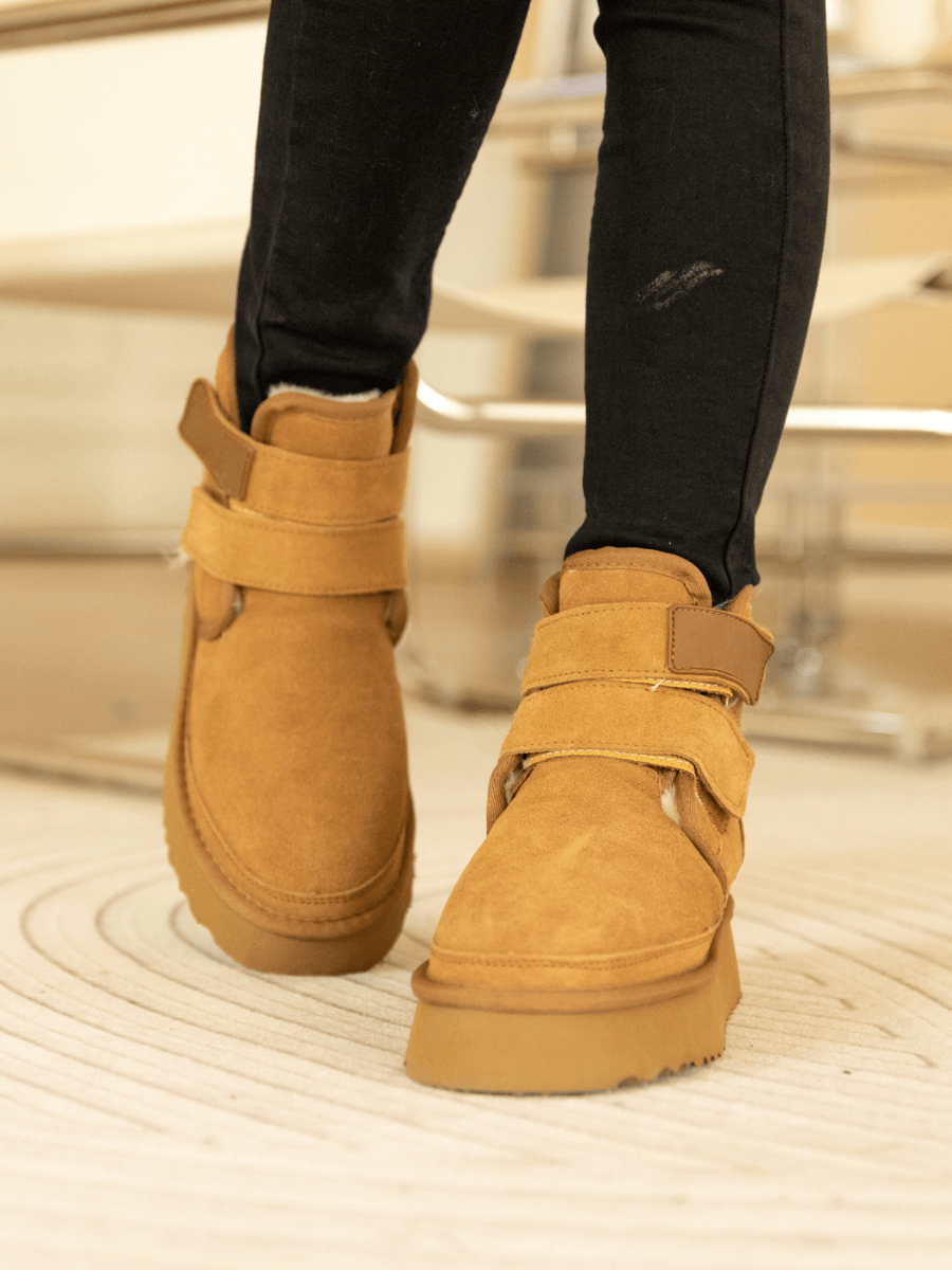 Beautifully Finished Boots in a Timeless Design
