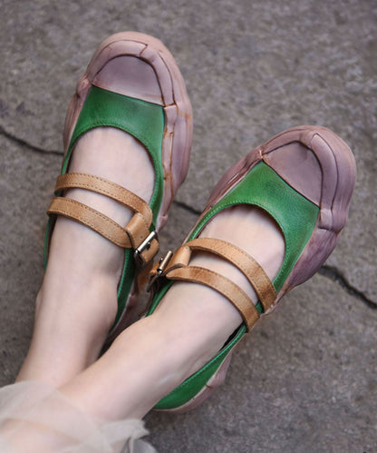 Classic Vintage Shoes with a Flattering Fit