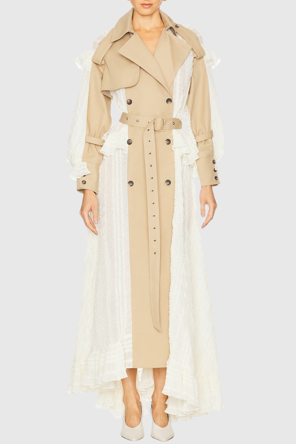 Well Tailored Coat with a Graceful Silhouette