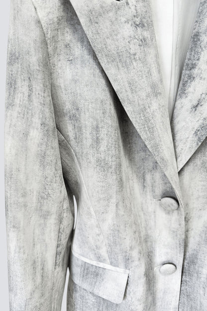 Polished Garment with an Effortless Classic Look