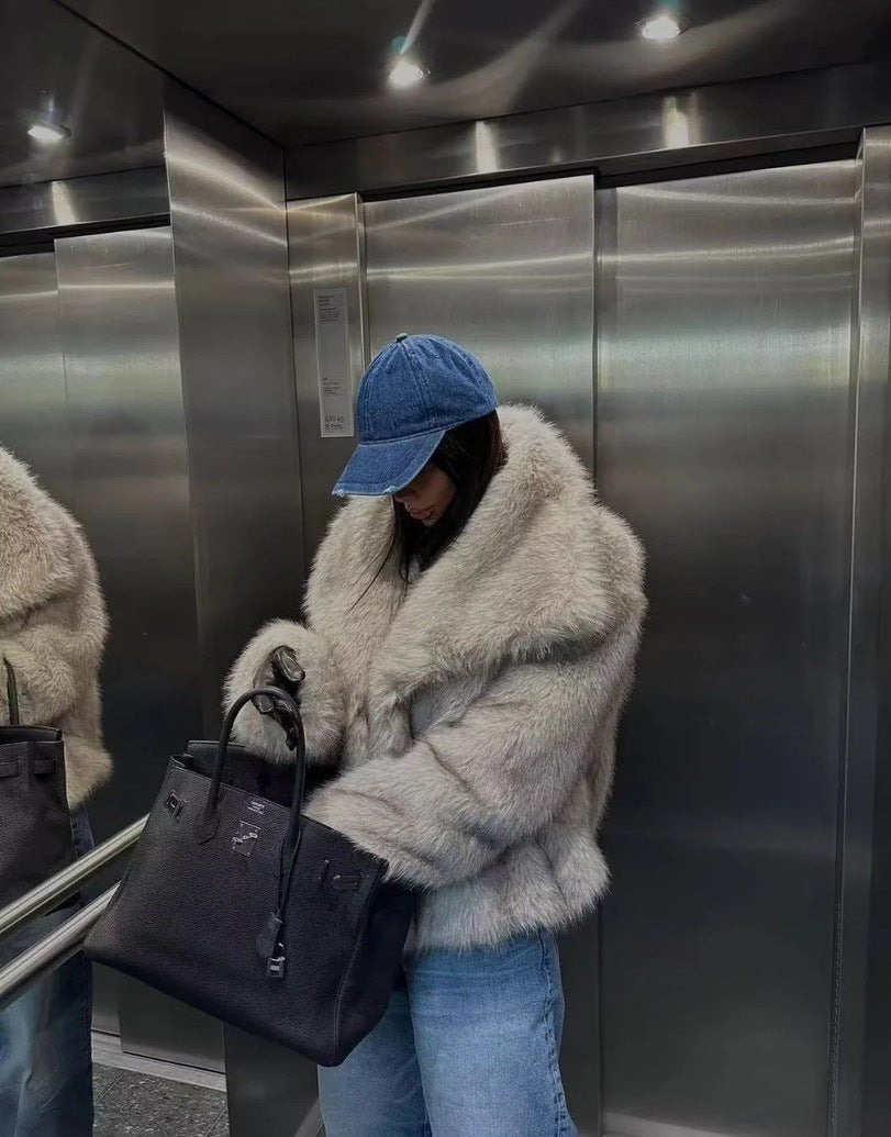 Sophisticated Coat with a Clean Classic Look