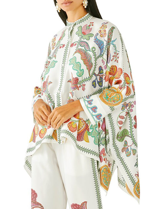 Sophisticated Blouse with a Clean Classic Look