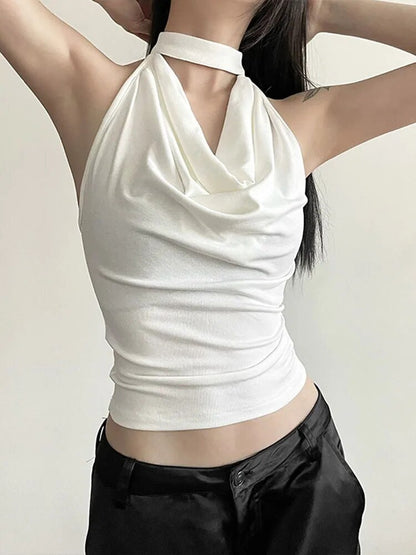 Sophisticated Garment with a Clean Classic Look