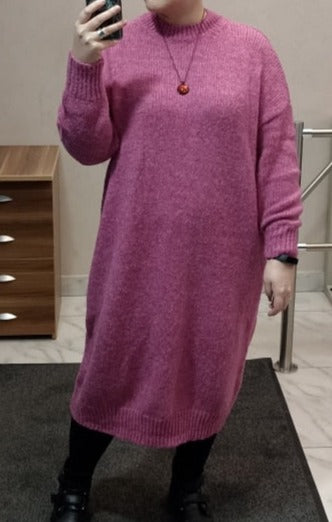 Well Tailored Sweater with a Graceful Silhouette