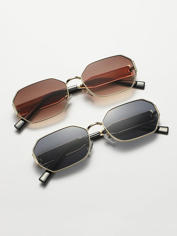 Sophisticated Garment with a Clean Classic Look