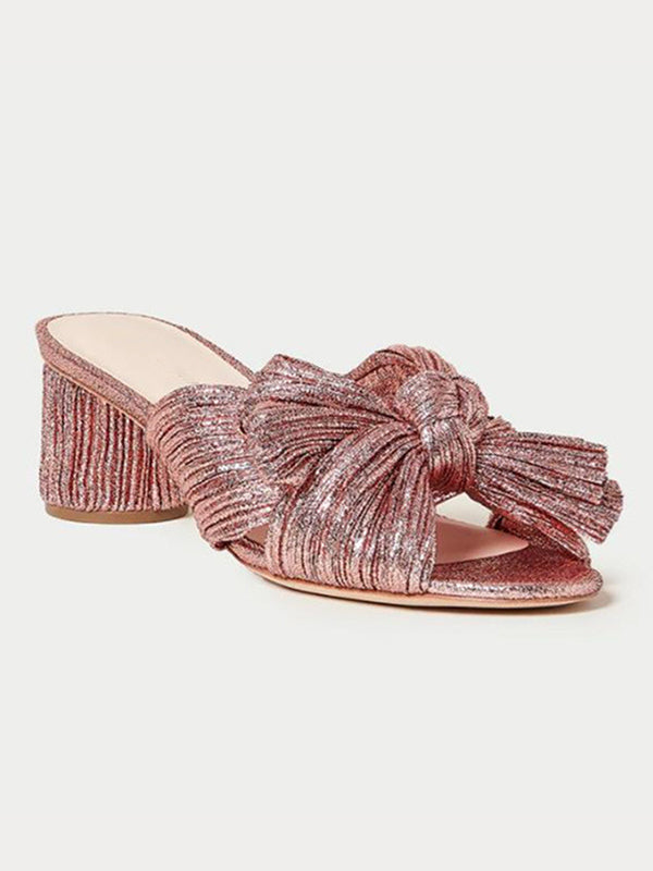 Effortlessly Elegant Sandals with a Timeless Design